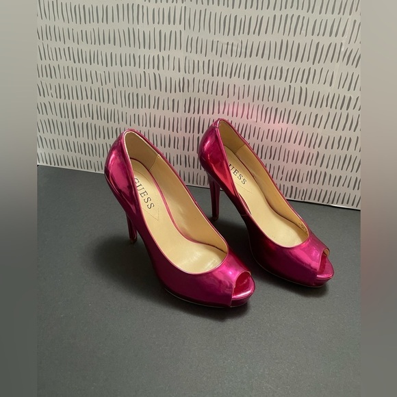GUESS - Hot Pink Metallic - Peep Toe Stiletto Platform Heel - SIZE 7.5 - Picture 1 of 9